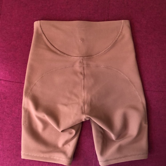 BRAND NEW Lululemon Align/Wunder High Rise Ribbed Shorts *8 inch* - Picture 2 of 5